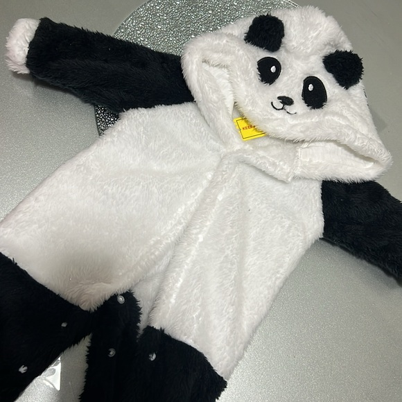 New never worn with tags 
Panda plush sweater with buttons - Picture 2 of 3